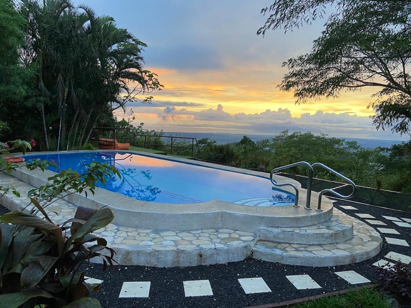 Lodge Mirador - Great Swimming Pool - Kitchen - Bbq - Netflix *